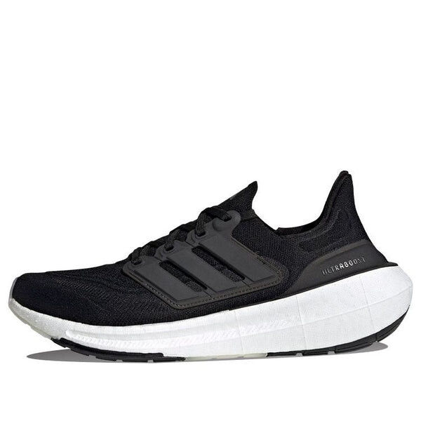 

Кроссовки ultra boost light core Adidas, черный