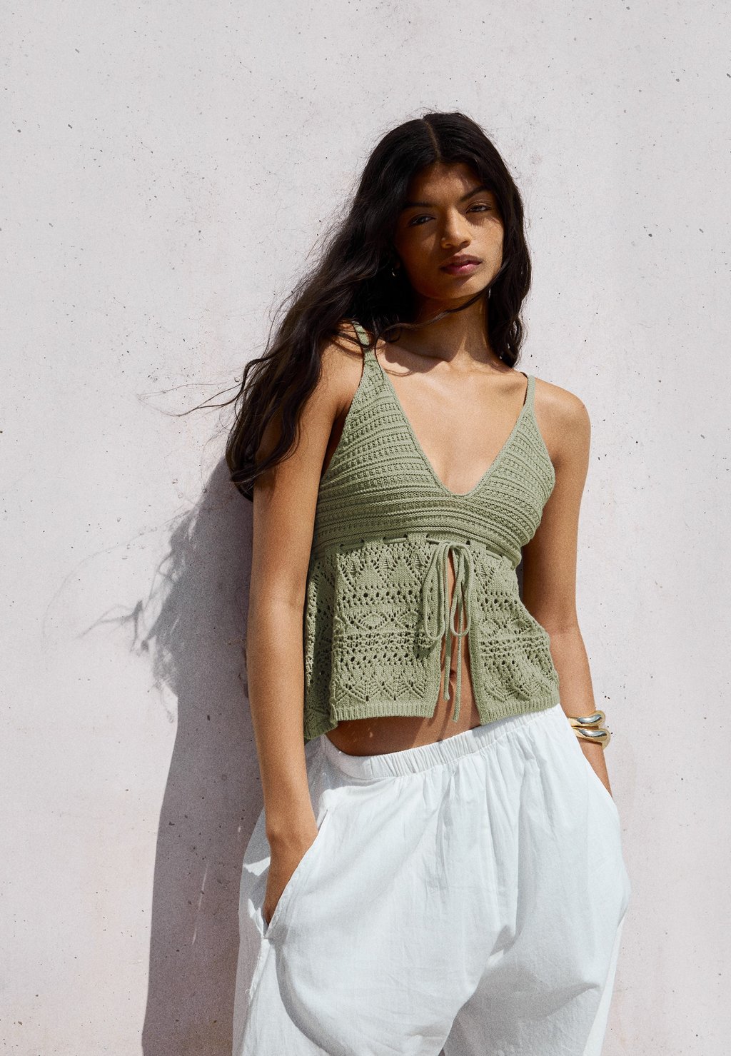 

Топ Bershka, хаки