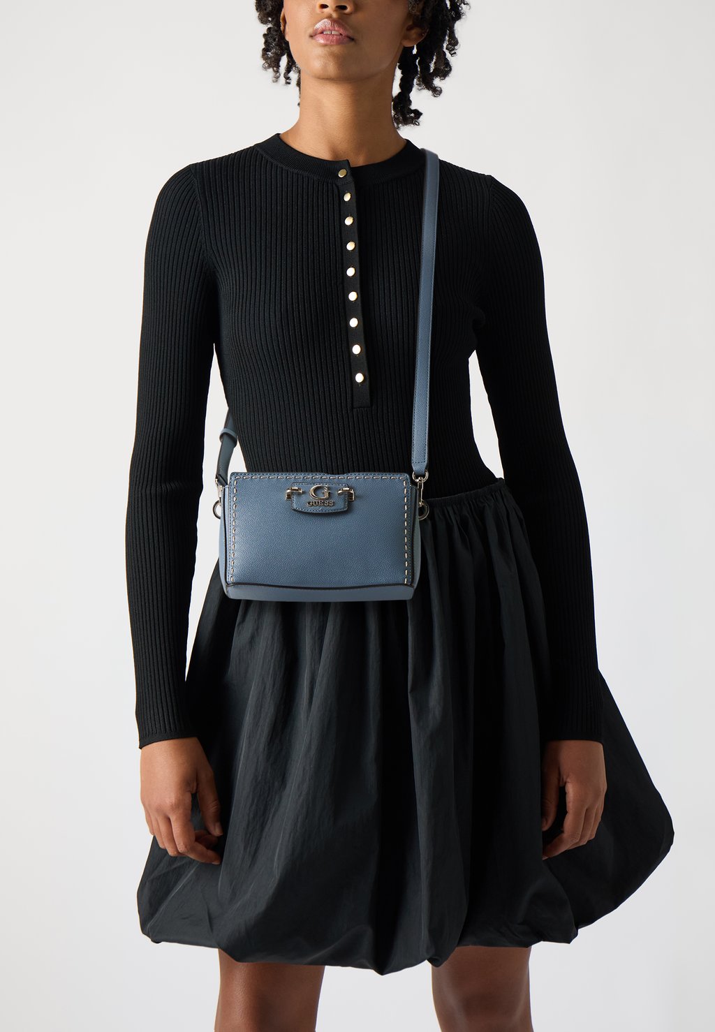 

Сумка через плечо NASTRA MINI TOP ZIP Guess, синий