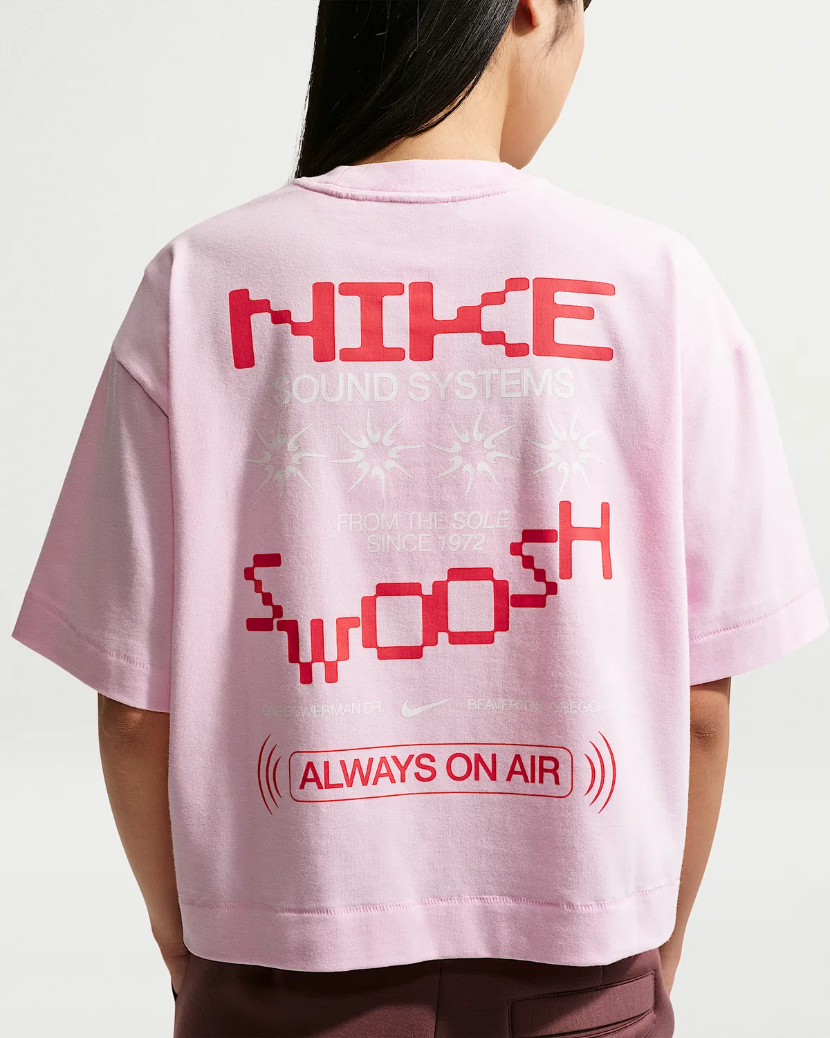 Женская оверсайз укороченная футболка Nike Sportswear, Pink Foam — фото 2
