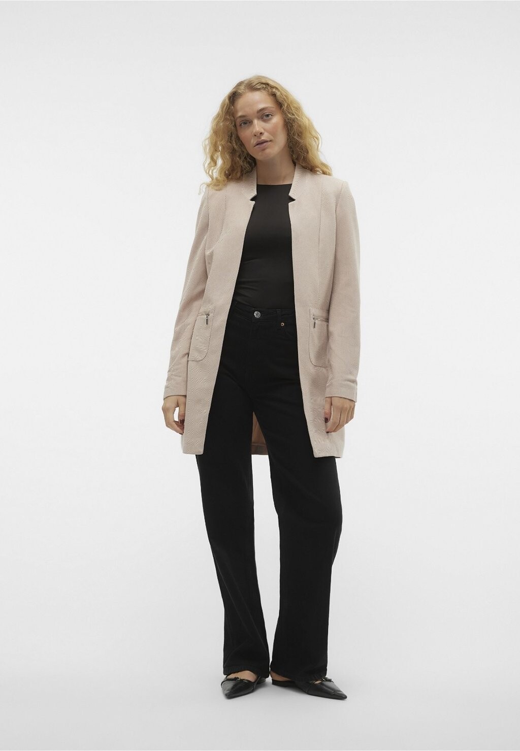 

Короткое пальто Vero Moda, цвет misty rose