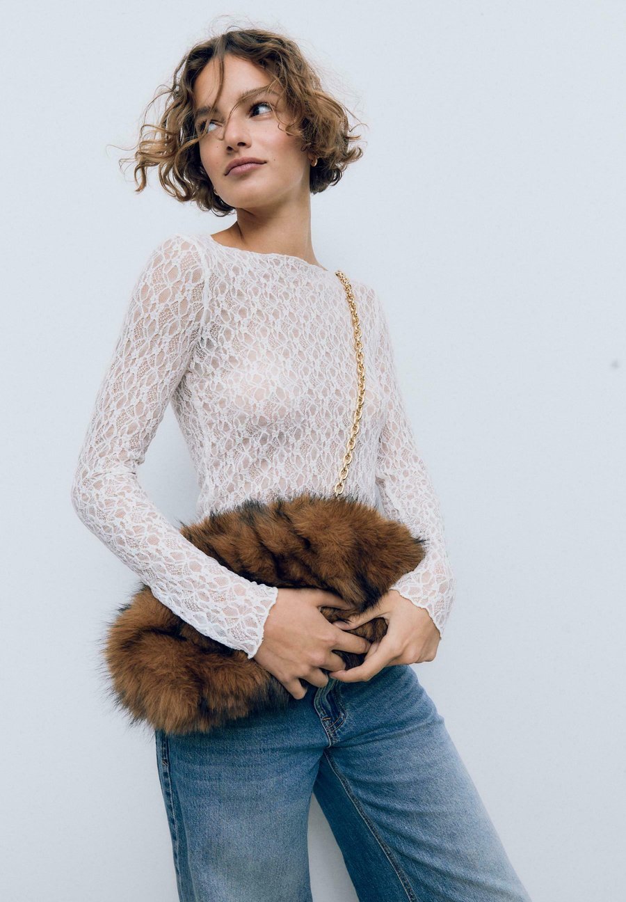 

Сумка кросс-боди Stradivarius BUCKET WITH CHAIN, Brown