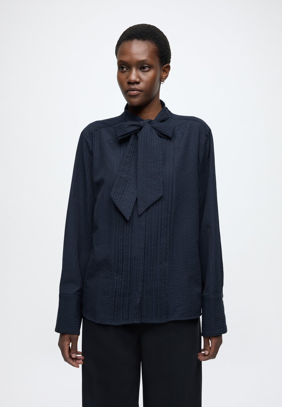 

Блуза Rue de Femme 7663RDFSHEENA SHIRT, 282 Blue Shadow/Royal Blue