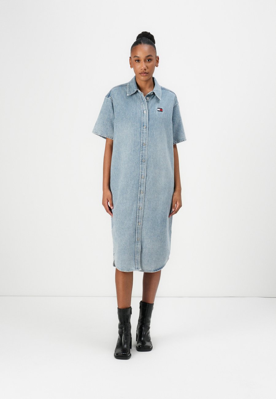 

Платье Tommy Jeans Denim dress, Denim Light/Light-Blue Denim