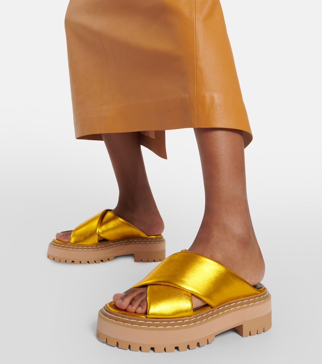 Сандалии из металлизированной кожи Proenza Schouler, золотой — фото 4