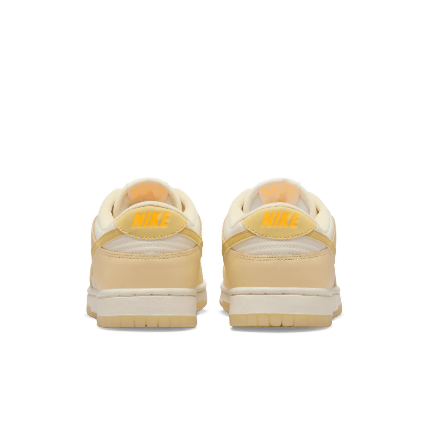 Женские кроссовки Dunk Low в цвете муслин и золото команды Nike — фото 4