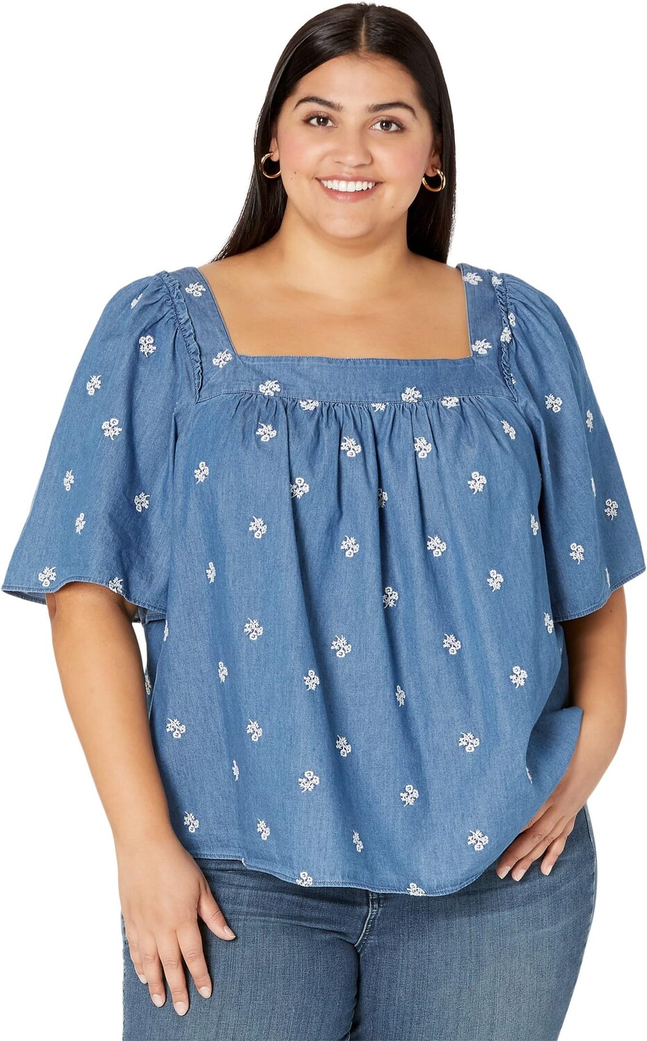 

Топ Draper James Plus Size Maren Top in Embroidered Chambray, цвет Medium Wash