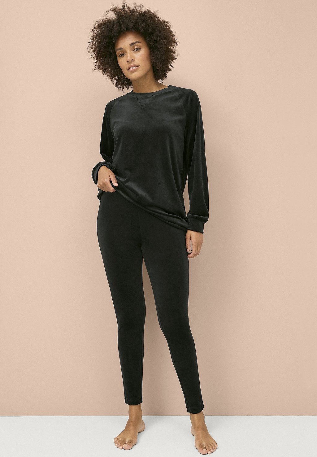 

Леггинсы KIMBERLY AUS VELOURS Ellos Collection, черный