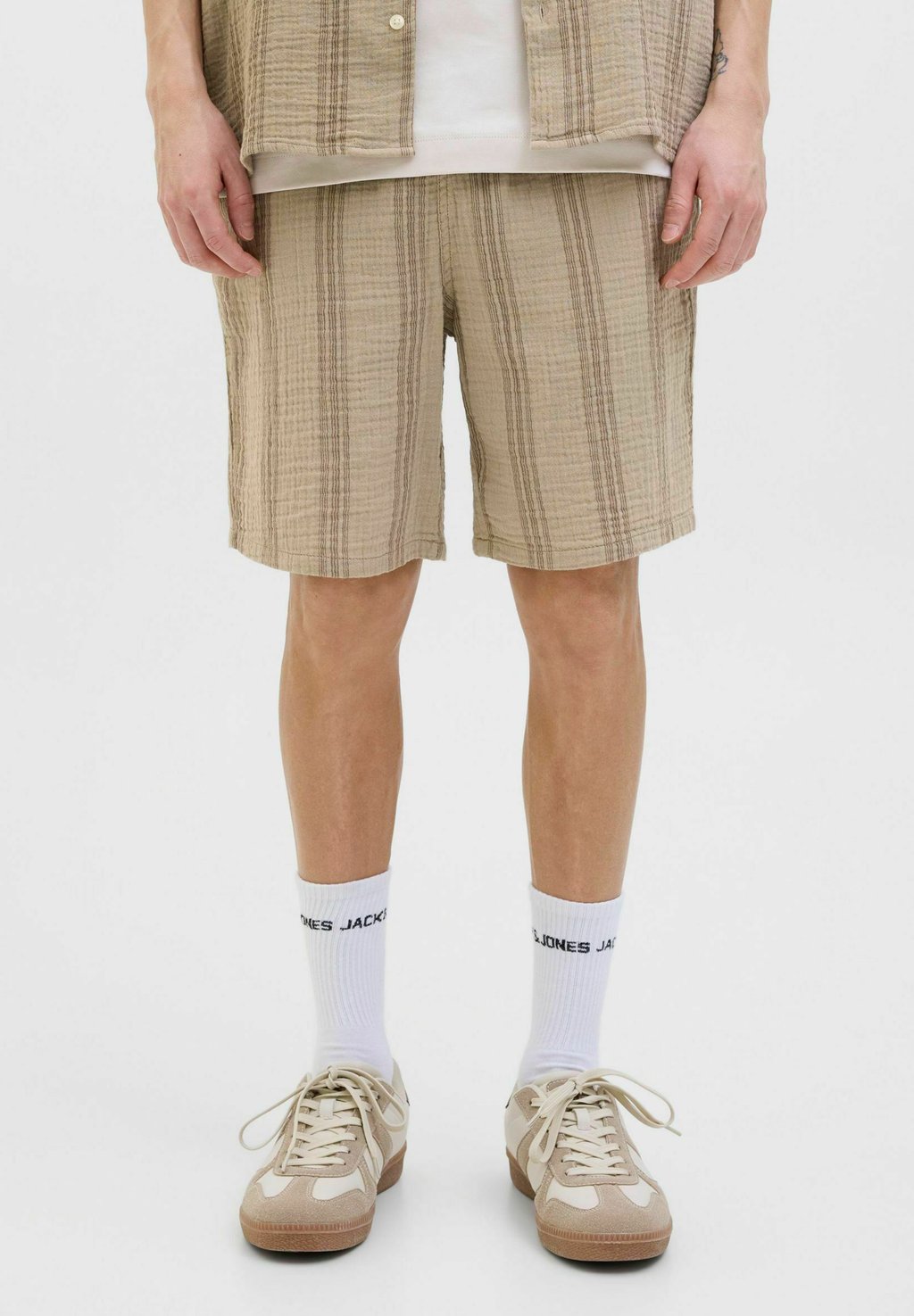 

Шорты Tracksuit bottoms Jack & Jones, светло-коричневый