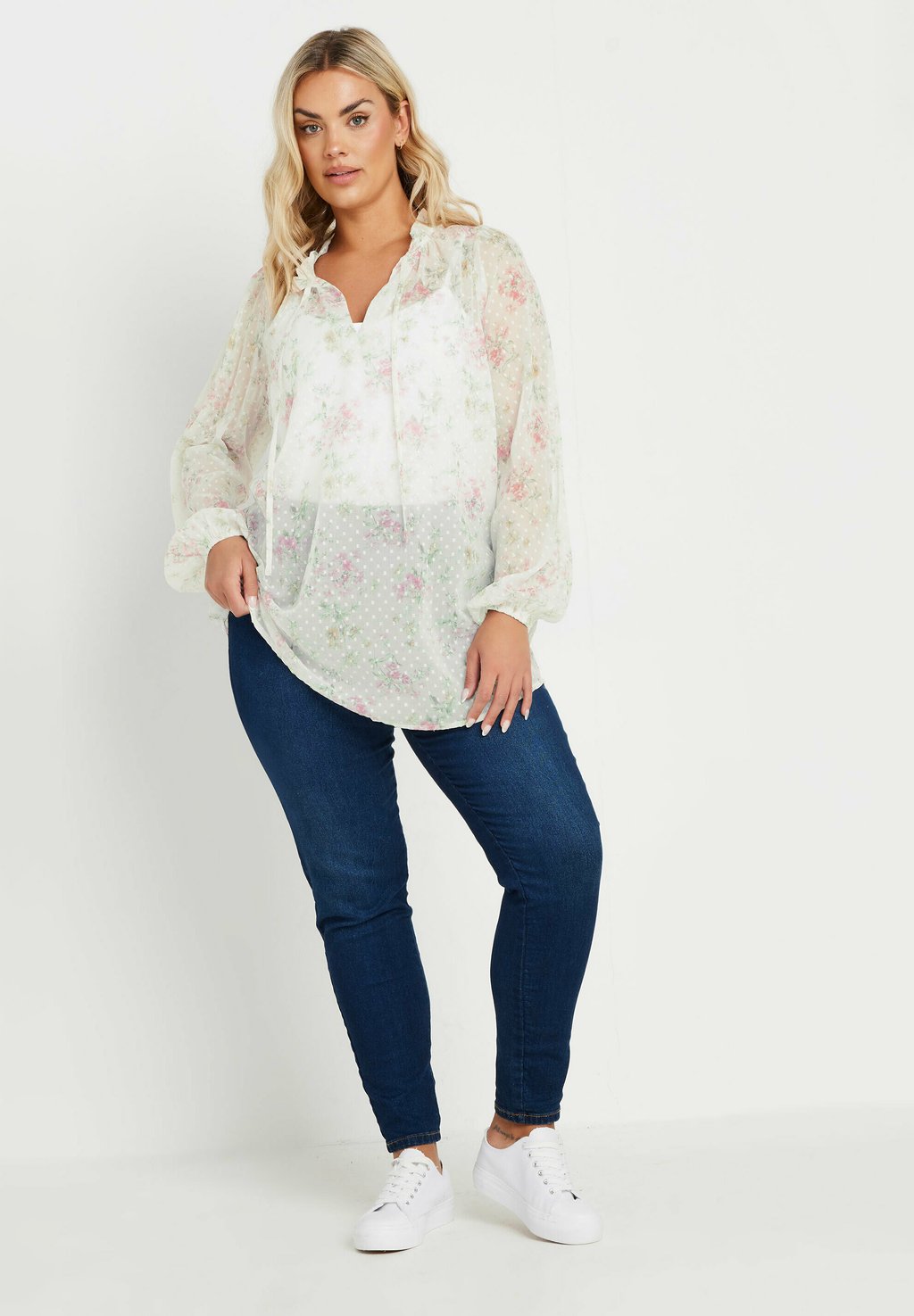 

Блуза CURVE ABSTRACT FRILL NECK Yours Clothing, белый