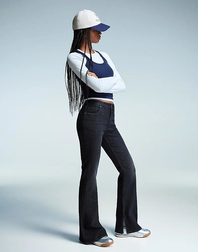 

Джинсы Bershka клеш с разрезом черного цвета