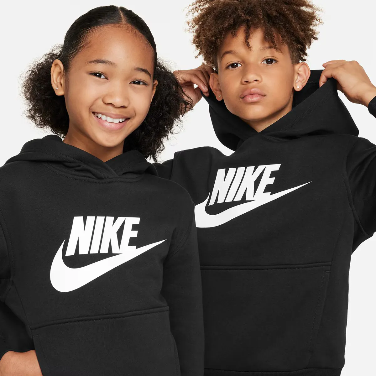 Спортивная одежда Club Флисовая детская толстовка Nike, чёрный — фото 3