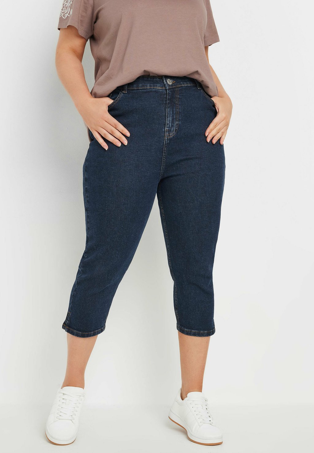 

Джинсовые шорты CROPPED AVA Yours Clothing, темно-синий