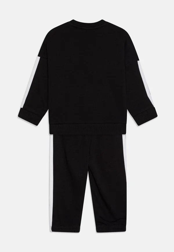 Детский спортивный костюм с тремя полосками, размер 240. Adidas Performance, Black/White — фото 2