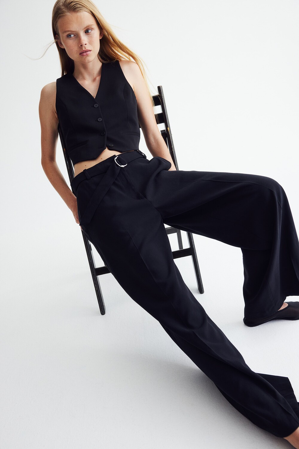 

Широкие брюки с поясом H&M, черный