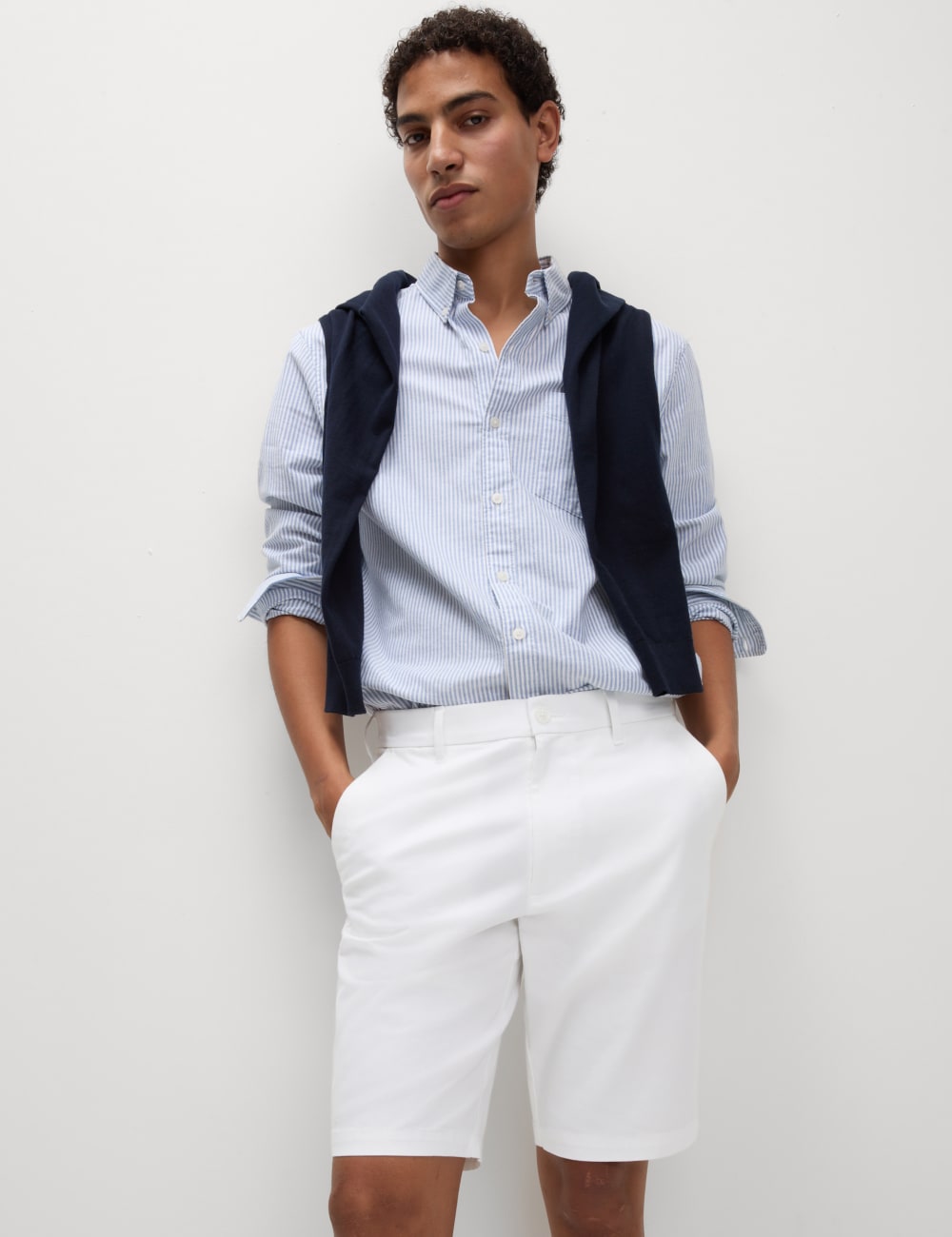 

Эластичные шорты-чиносы Regular Fit Marks & Spencer, белый
