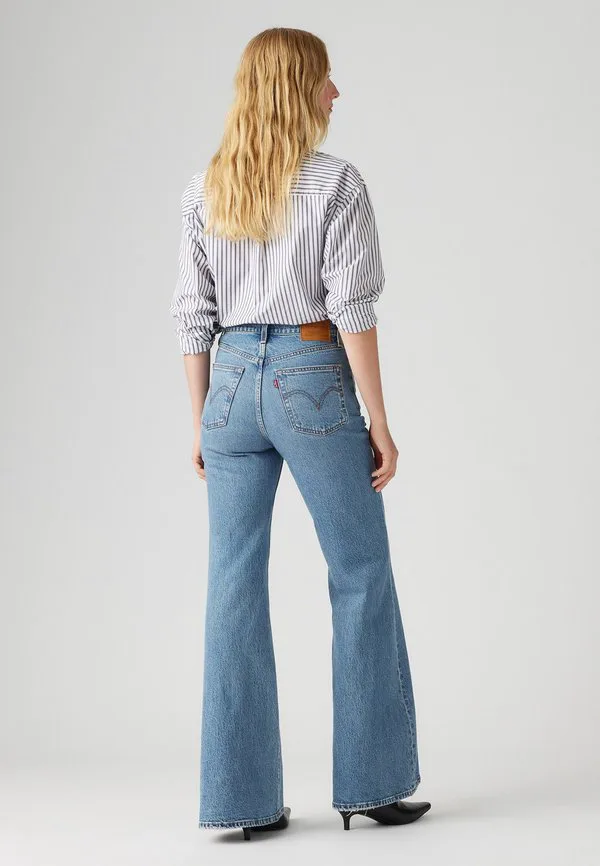 Расклешенные джинсы с колокольчиками на груди Levi'S, Next Saturday No Crease — фото 3