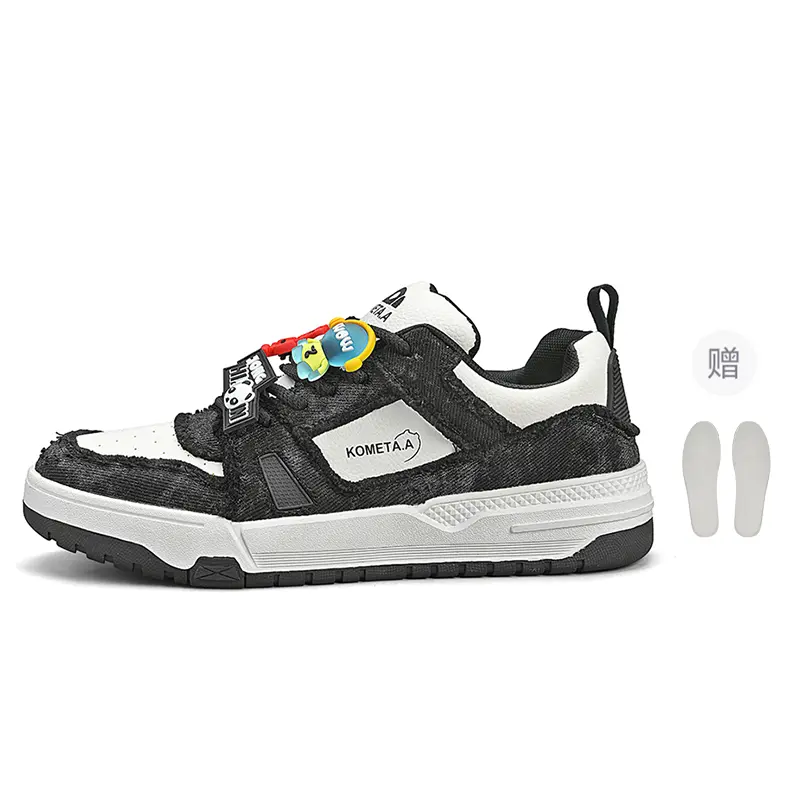 

Низкие скейтбордистские кроссовки унисекс Kometa.A, panda черный (fleece-lined insole included)