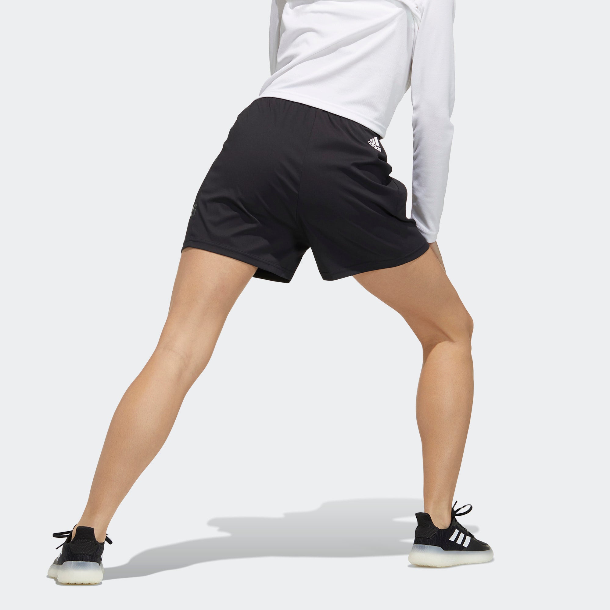 Шорты (WMNS) adidas Fi Shorts Bos Logo Printing Sports Woven Black GT6829 — фото 3
