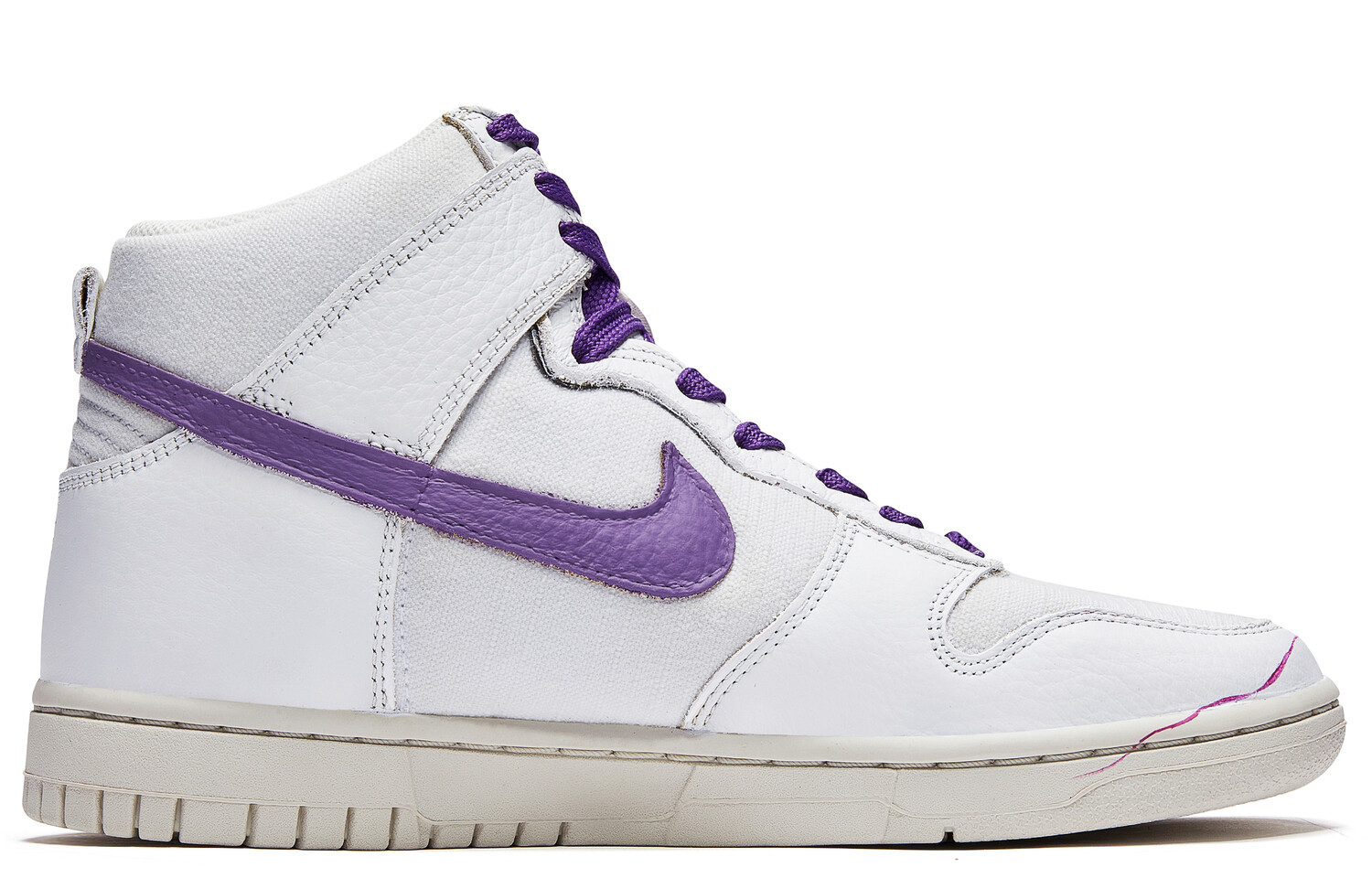 

Женские кроссовки для скейтбординга Nike Dunk, White