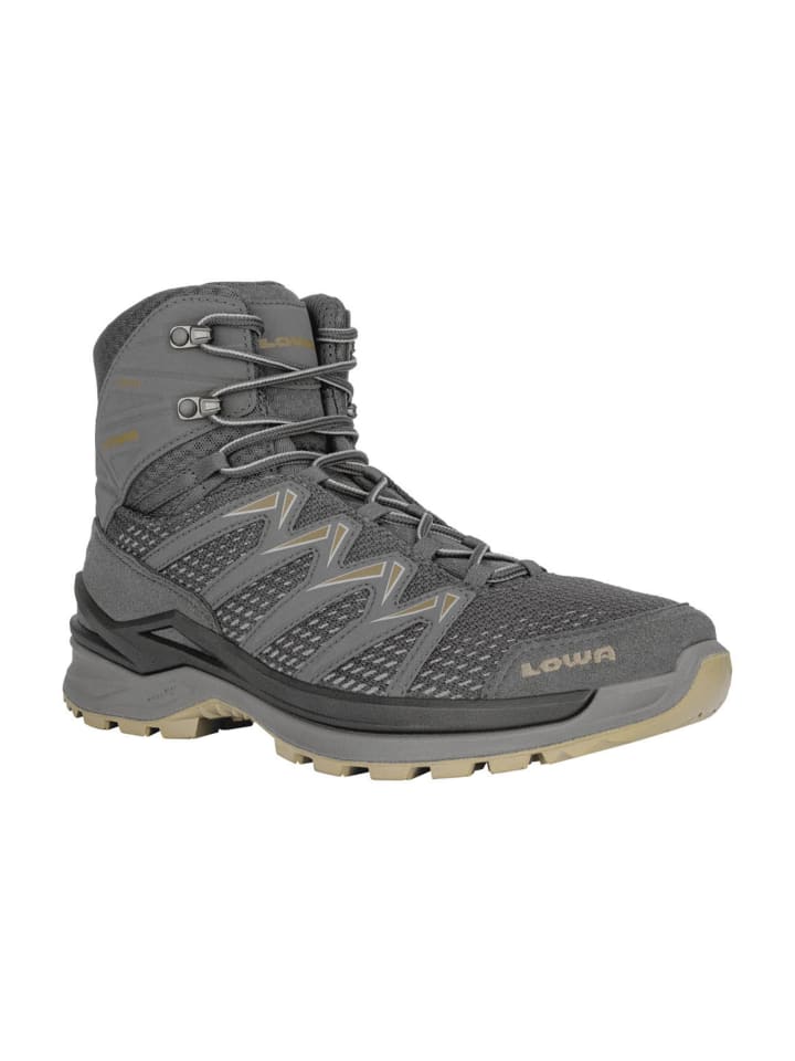 

LOWA Походные и альпинистские ботинки серого цвета