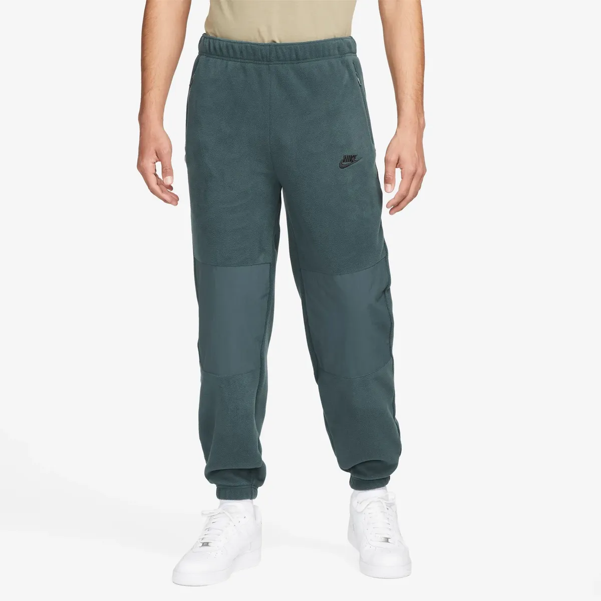 

Спортивные брюки Nike Sportswear "CLUB FLEECE+ MEN'S POLAR FLEECE PANTS", черный