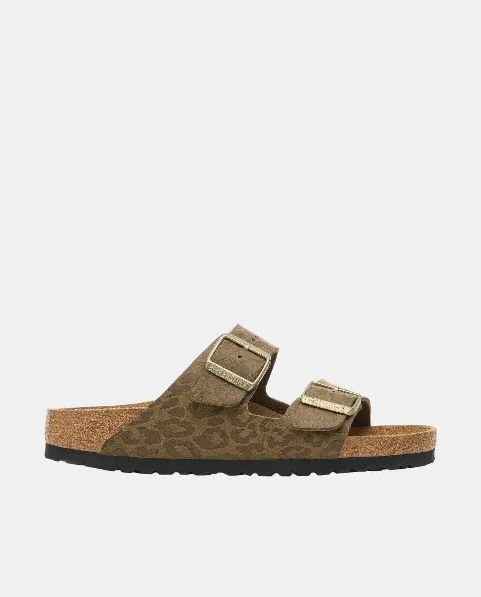 Женские сандалии из искусственной кожи с анималистическим принтом Birkenstock, оливковый зеленый
