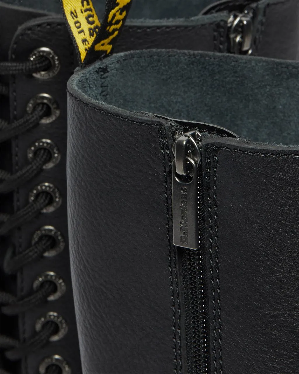 Сапоги кожаные Dr. Martens 1B60 Bex Pisa до колена, черный — фото 3