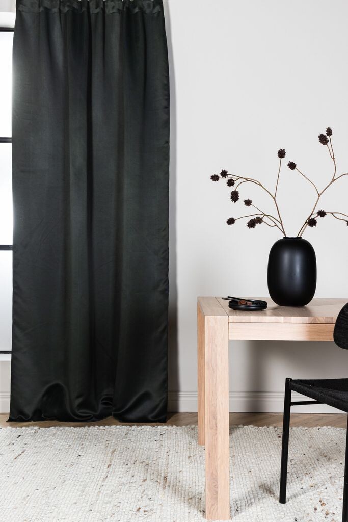 

Шторы для дома Venture Evelyn Black Venture Home, черный