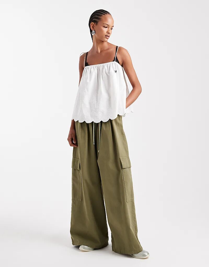 

Брюки-карго ASOS DESIGN цвета хаки из практичной ткани