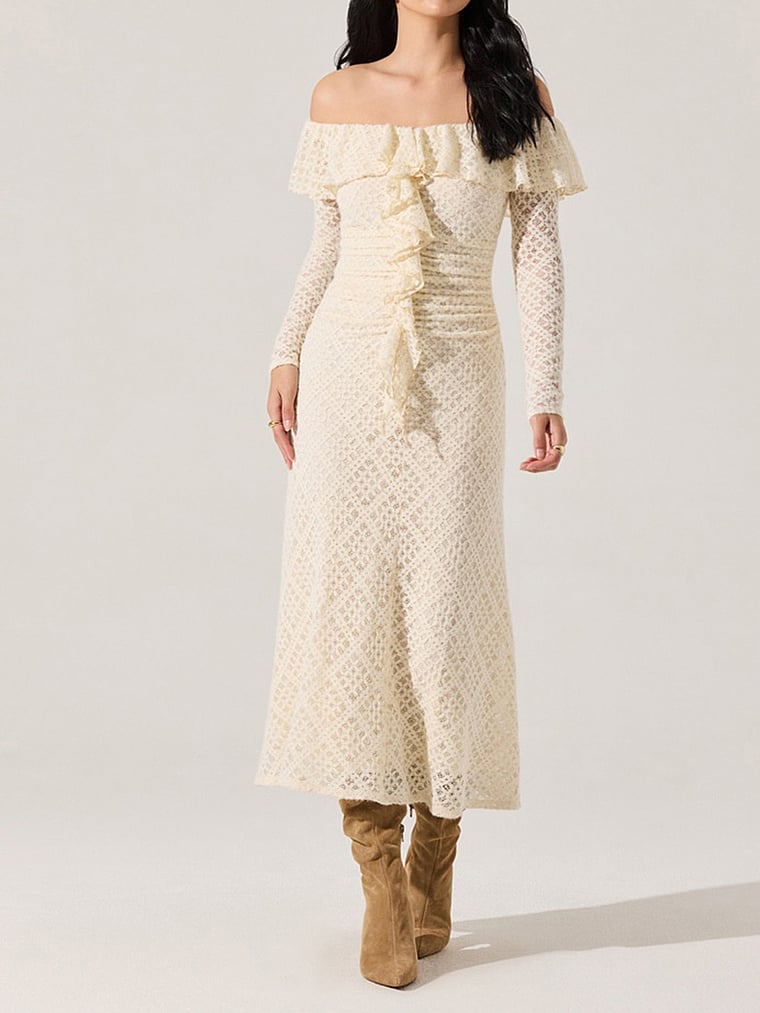 

Платье Дориана Astr The Label, cream