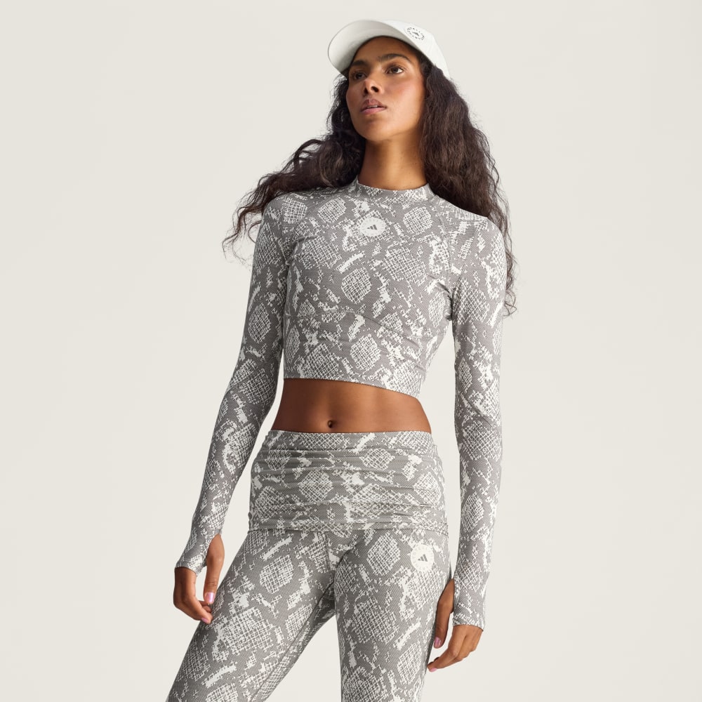 

Лонгслив Adidas By Stella McCartney Training Longsleeve Crop Printed, цвет Almond Milk-Smc/Charcoal
