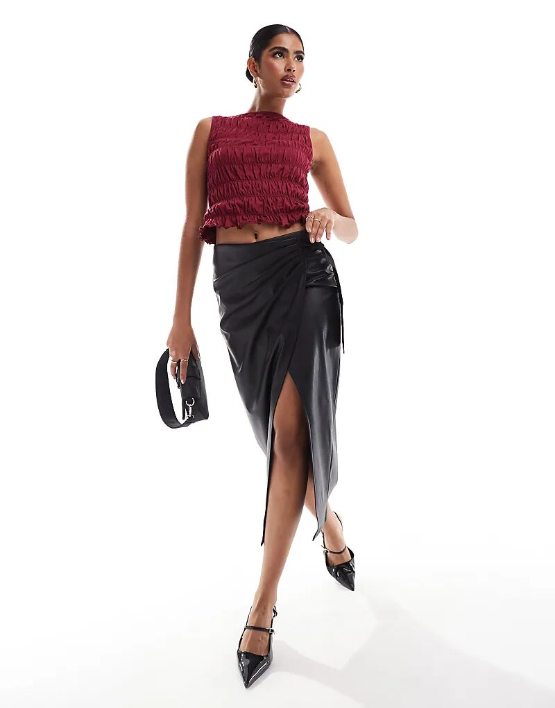 

Юбка миди из искусственной кожи с запахом Miss Selfridge