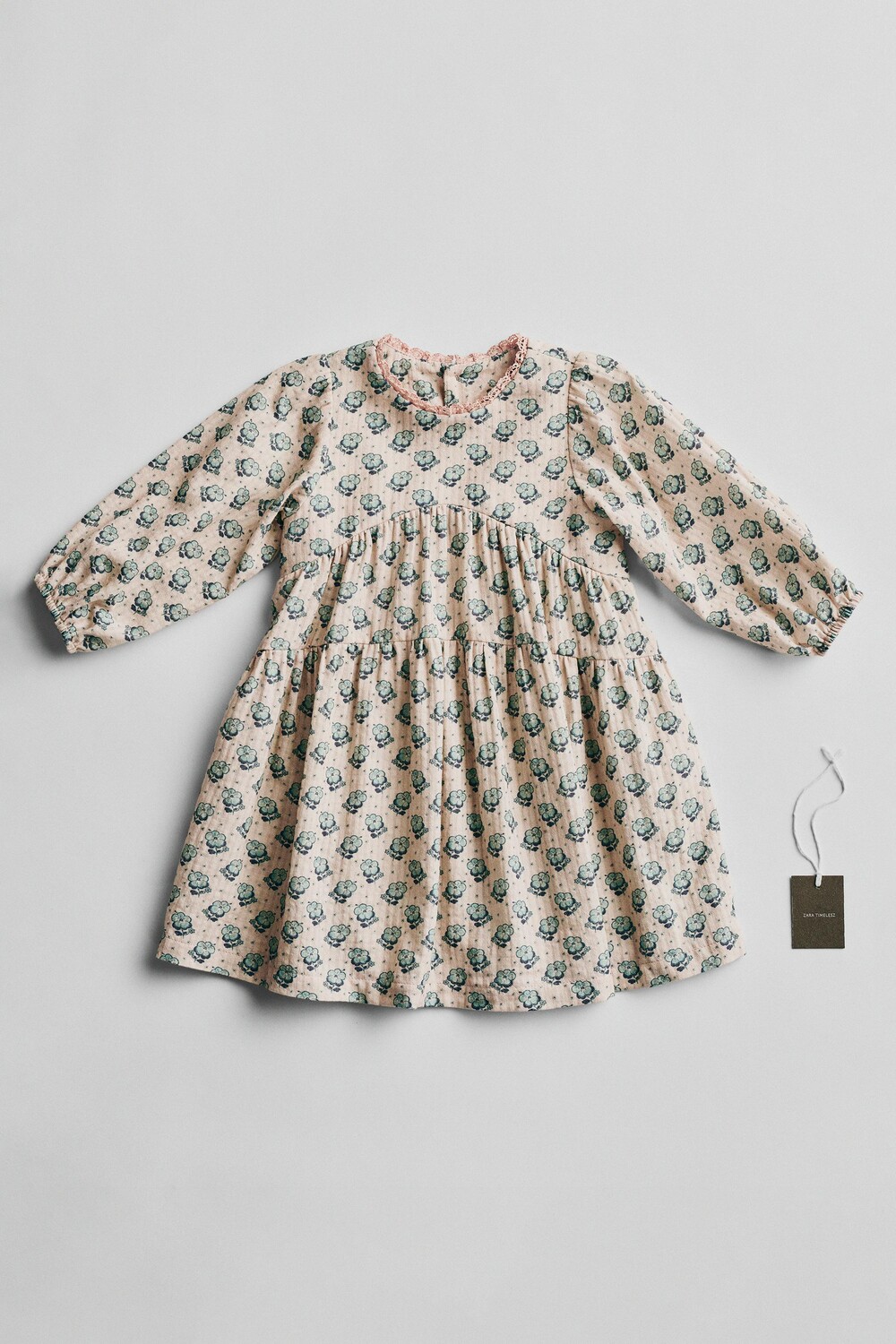 

Timelesz - кружевное платье с цветочным рисунком ZARA, синий/темно-синий