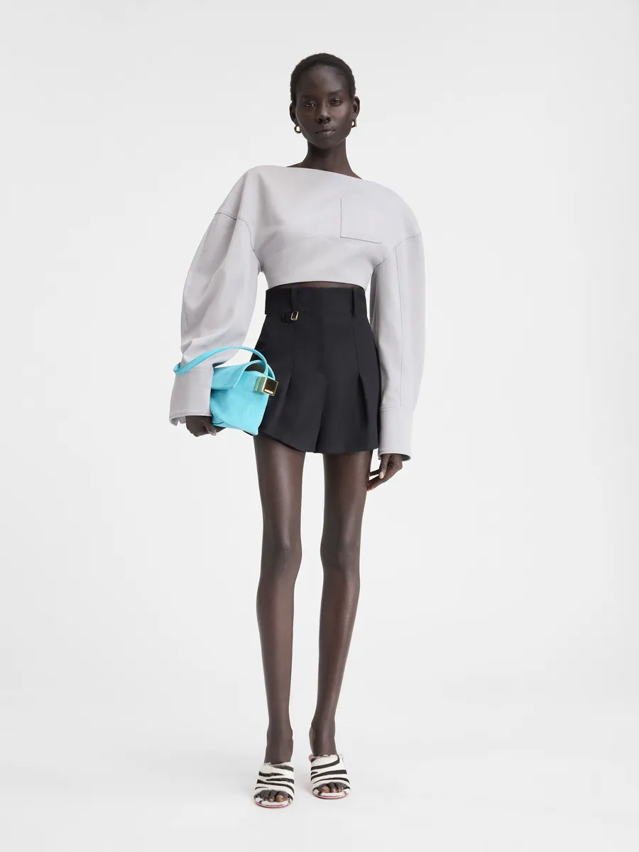 

Плиссированные мини-шорты Бари Jacquemus, черный
