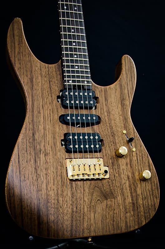 

Электрогитара Charvel MJ DK24 HSH 2PT E Mahogany with Figured Walnut MIJ