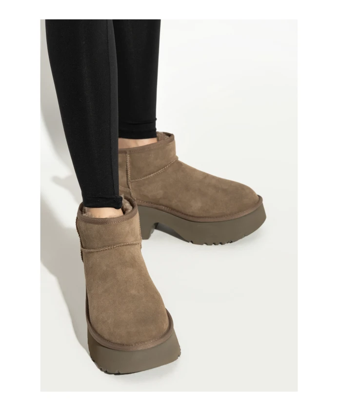 

Сапоги классические ультра мини новые высоты Ugg, коричневый