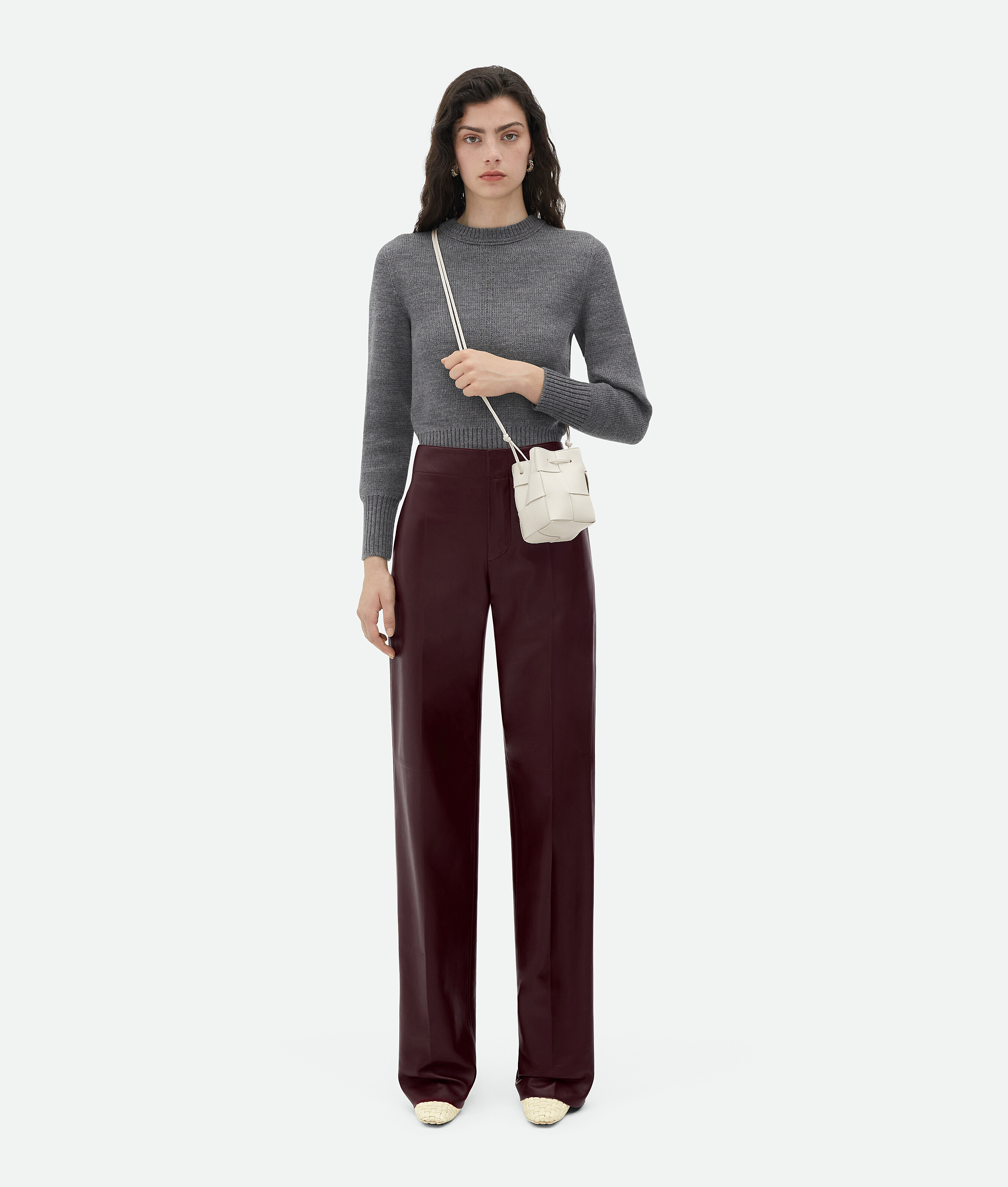 

Сумка через плечо Bottega Veneta, белый