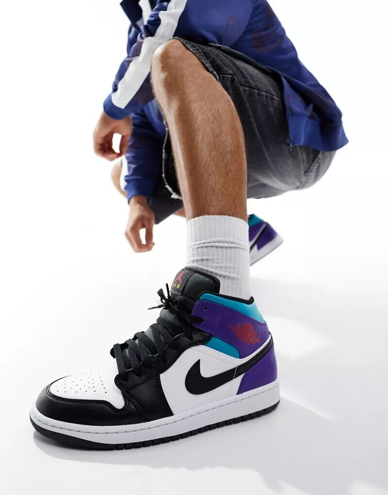 

разноцветные кроссовки Air Jordan 1 Mid