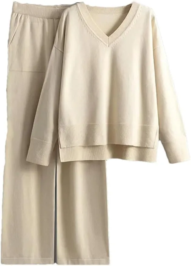 

Женский комплект: V-образный свитер и брюки с высокой талией