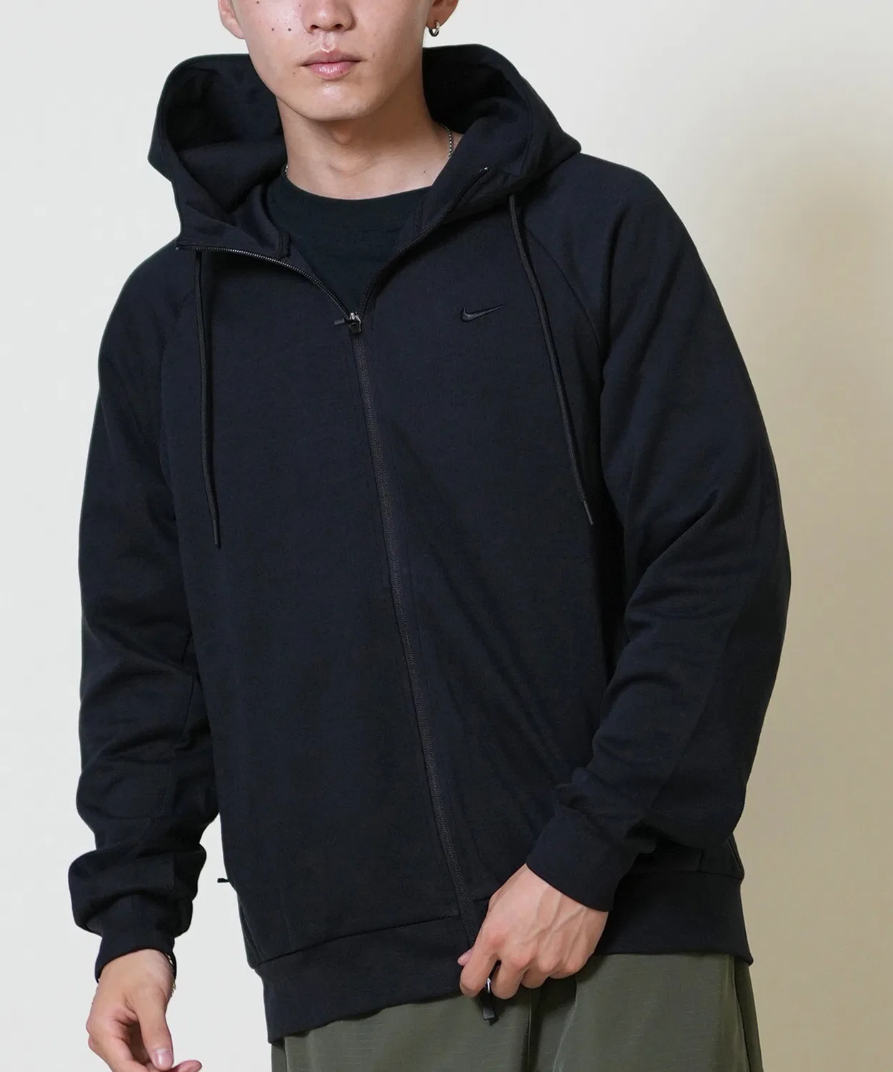 Толстовка с капюшоном Nike Dri-FIT UV, черная