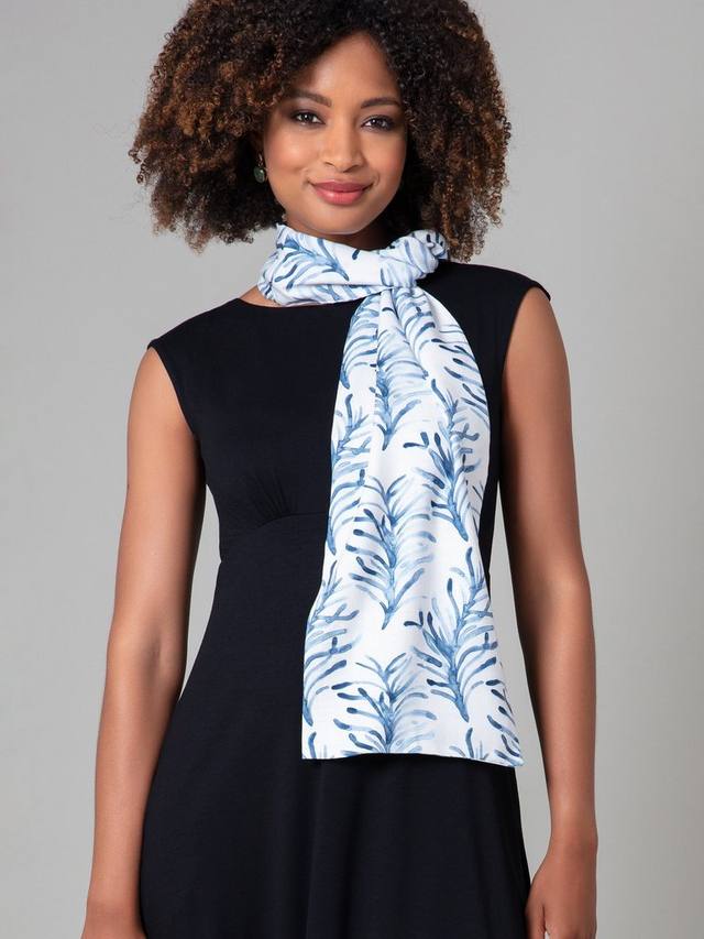 

Шарф Azra Woven Alie Street, Blue/White Floral