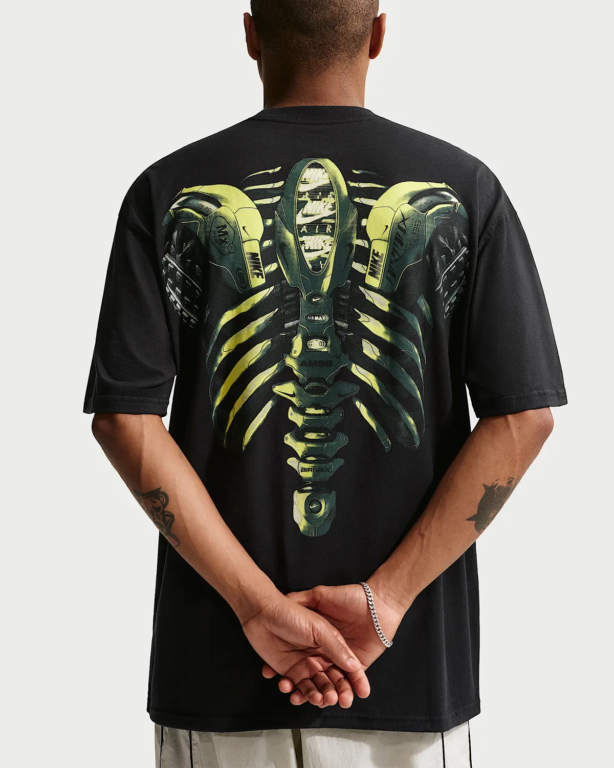Мужская футболка Max90 Nike Sportswear, Black/Volt — фото 2