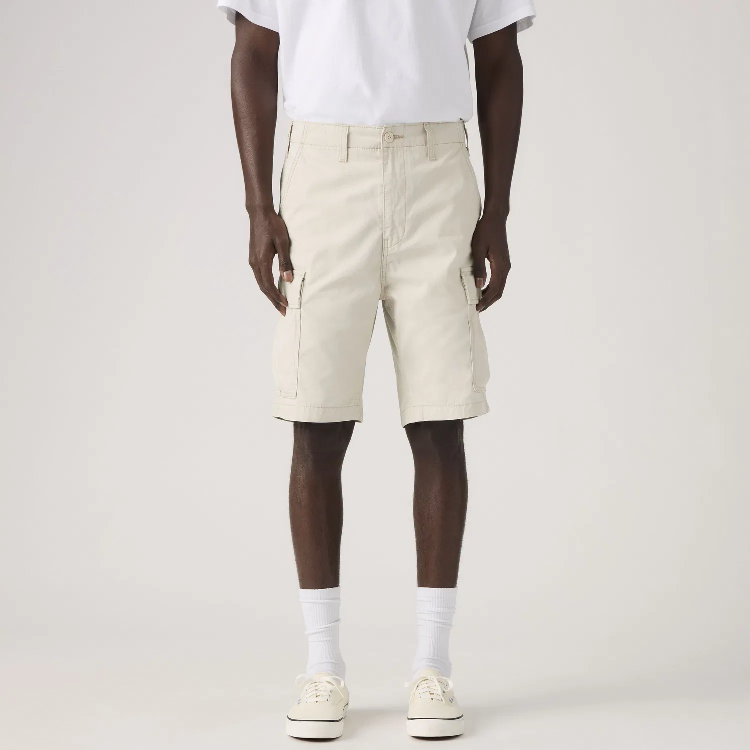 Легкие мужские шорты Carrier Cargo 9 дюймов Levi's, White — фото 2