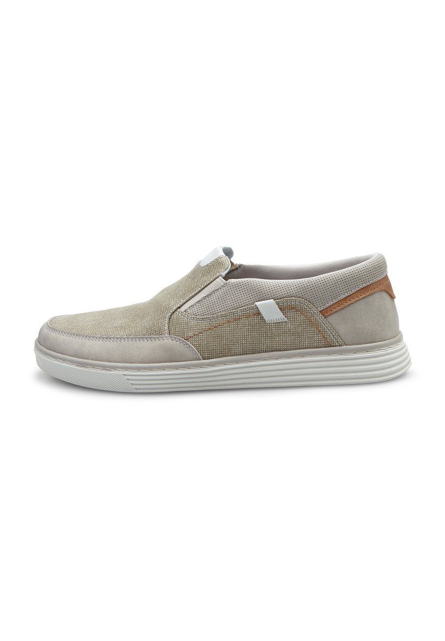 

Слипоны Bata, бежевый