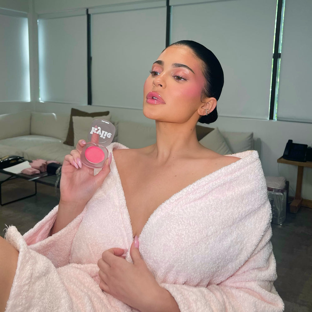 Бальзам для губ Kylie Cosmetics Lip & Cheek Glow Balm, medium pink/pink me up — фото 3