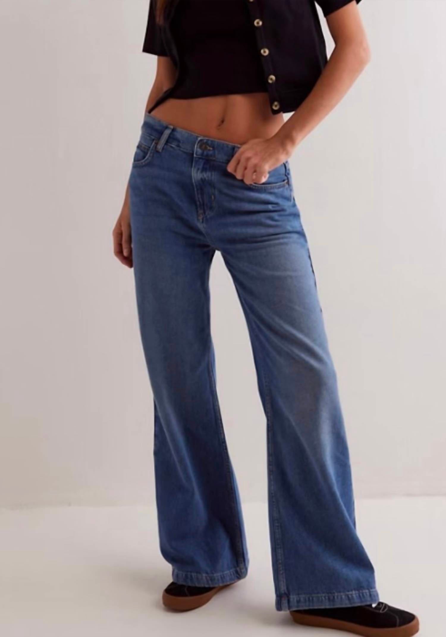 

Женские джинсы Stride в синем цвете Free People