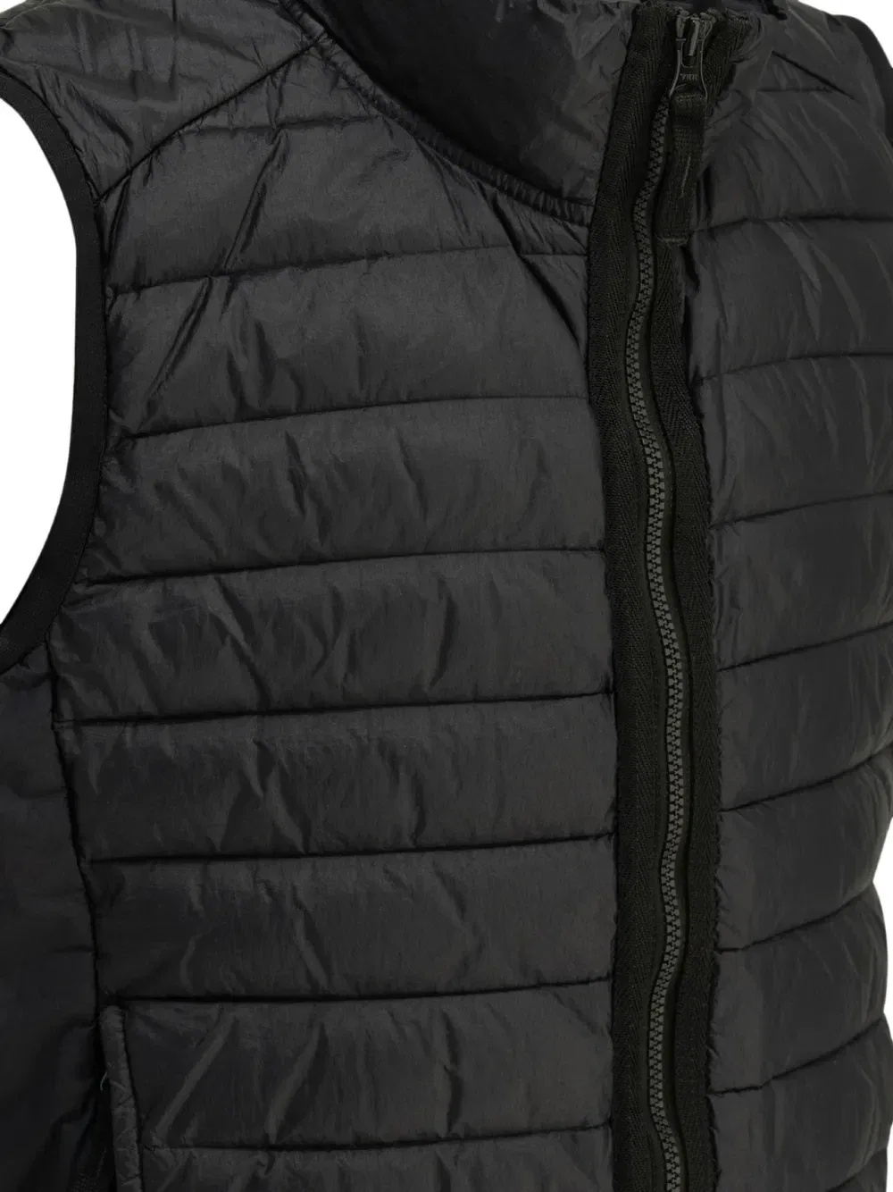 Жилет с ромбовидной стежкой и нашивкой-компасом Stone Island Junior, черный — фото 4