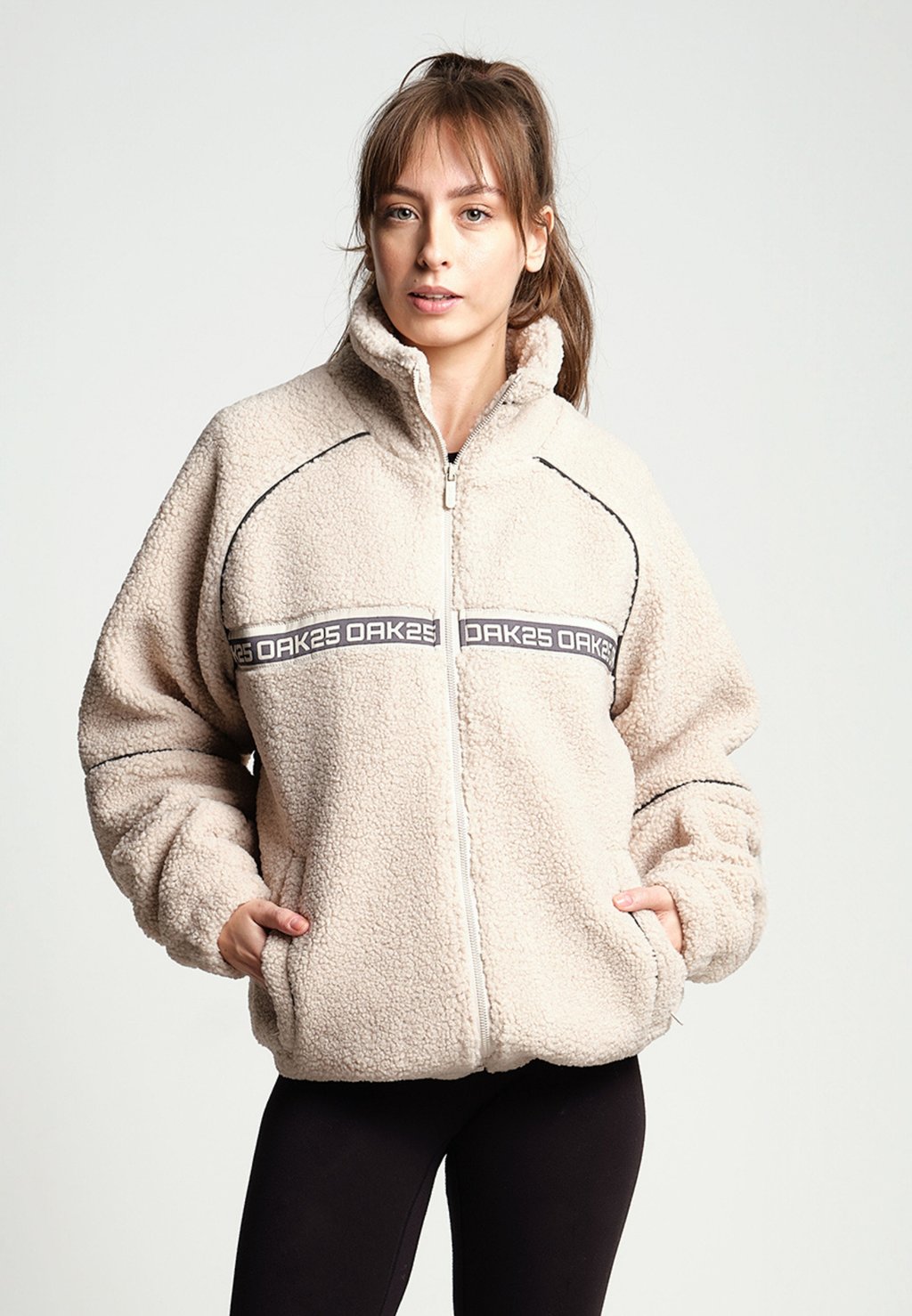 

Флисовая куртка EVERYDAY TEDDY JACKET OAK25, песочный