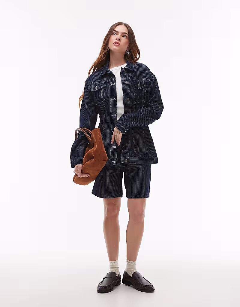 

Джинсовые шорты Topshop свободного кроя в темно-синюю полоску